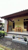 Bali Asli Guest House by EPS
