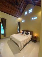 Bali Asli Guest House by EPS
