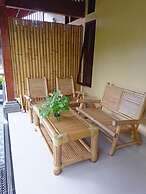 Bali Asli Guest House by EPS