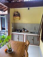 Bali Asli Guest House by EPS