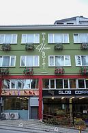 Mini Harem Hotel