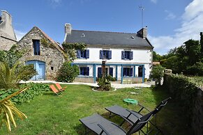 Tranquil Stay Near Audierne