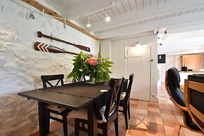 Tranquil Stay Near Audierne