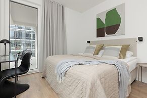 Warsaw Domaniewska by Renters Prestige
