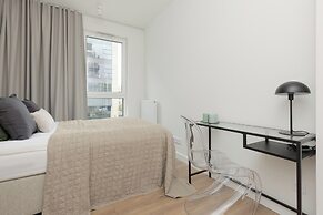 Warsaw Domaniewska by Renters Prestige