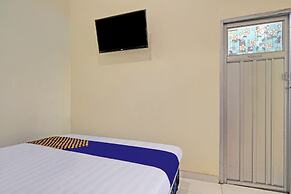 SPOT ON 90577 Griya Afifah Syariah