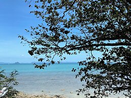 Private Villa Siray Beach Front