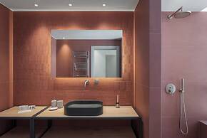 Acropolis Iconic Estate