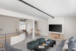 Acropolis Iconic Estate