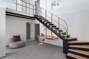 Acropolis Iconic Estate