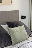 Cozy City Apartment by Renters Prestige