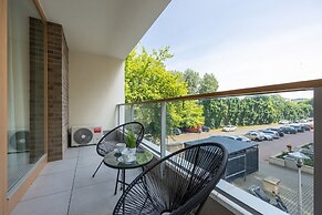 Cozy City Apartment by Renters Prestige