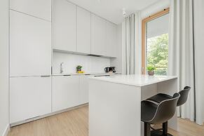 Cozy City Apartment by Renters Prestige