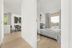 Cozy City Apartment by Renters Prestige