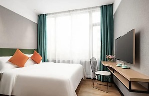 Puyue Hotel - Shenzhen East Railway Station Buji Metro Station