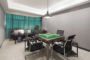 Puyue Hotel - Shenzhen East Railway Station Buji Metro Station