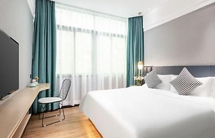 Puyue Hotel - Shenzhen East Railway Station Buji Metro Station