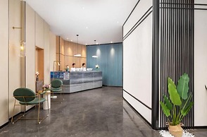 Puyue Hotel - Shenzhen East Railway Station Buji Metro Station