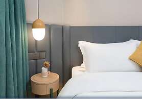 Puyue Hotel - Shenzhen East Railway Station Buji Metro Station