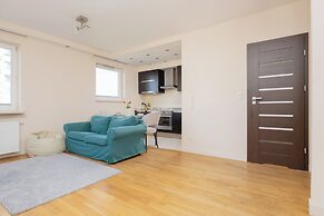 Apartment Near Stokłosy by Renters