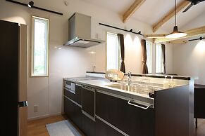 White peak cabin