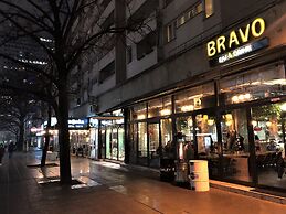 Warsaw City Center Apartment by Renters