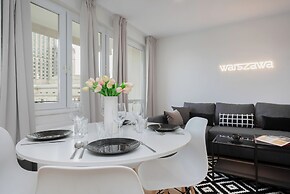 Warsaw City Center Apartment by Renters