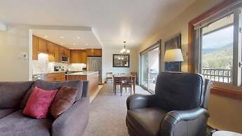 Lionshead Village 2 Bedroom - Walk to Eagle Bahn Gondola!