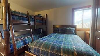 Lionshead Village 2 Bedroom - Walk to Eagle Bahn Gondola!