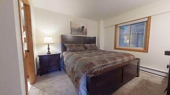 Lionshead Village 2 Bedroom - Walk to Eagle Bahn Gondola!