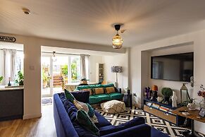 Seadream - Seadream Scarborough Limited