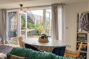 Seadream - Seadream Scarborough Limited