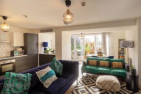 Seadream - Seadream Scarborough Limited