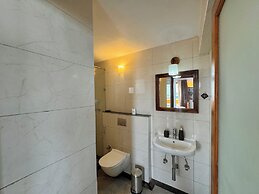 La Plage SeaView Suites