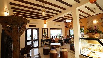 La Plage SeaView Suites