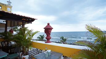 La Plage SeaView Suites