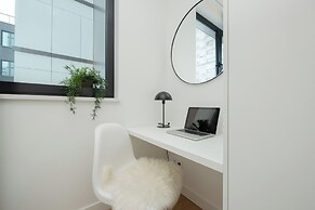 Warsaw Deluxe Apartments by Renters