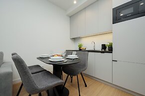 Warsaw Deluxe Apartments by Renters