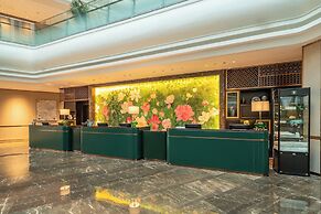 Serene Yuhua Hotel