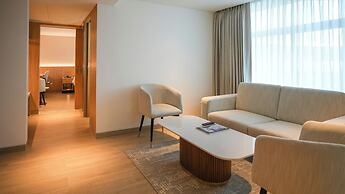 Transit by Encalm - Nap and Shower