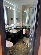 A25 Hotel - 277 Le Thanh Ton