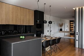 2 Level Beachfront Luxury Apt. by the Olon