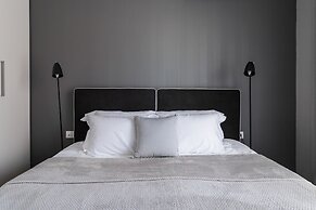 2 Level Beachfront Luxury Apt. by the Olon