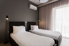 2 Level Beachfront Luxury Apt. by the Olon