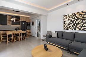 Villa Etoile - With Private Pool and Sauna