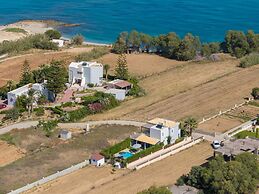 Villa Elena Beach - With Private Heated Pool