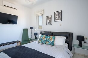 Villa Elena Beach - With Private Heated Pool