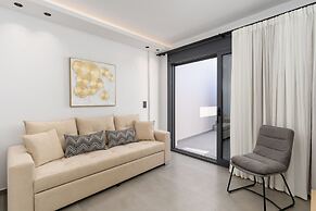 Villa Solaire - With 2 Private Pools Sauna