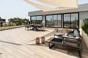 Luxury Penthouse With Sea View