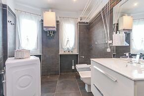 Weiss Haus by Wonderful Italy